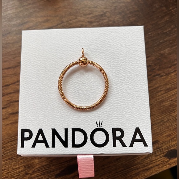 Pandora Moments Medium O Pendant Rose Gold - Picture 3 of 10